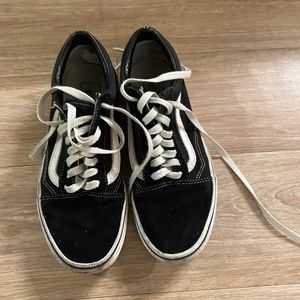 Black Vans size 8